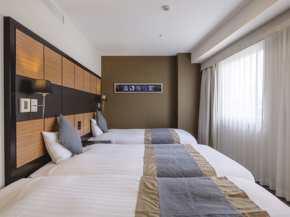 [禁煙] エグゼクティブツインルーム/32平米/120cmベッド2台+EXベッド1台 客室6 | ホテルウィングインターナショナルプレミアム東京四谷