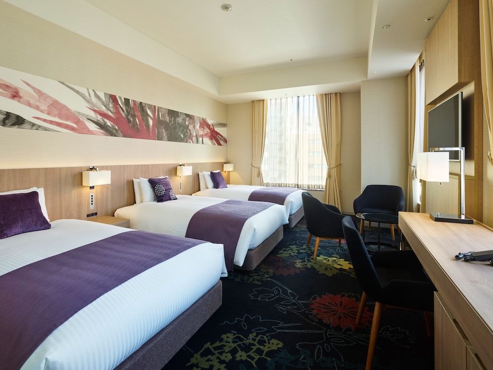 デラックスコーナートリプル (禁煙) 内装0 | ミレニアム三井ガーデンホテル東京