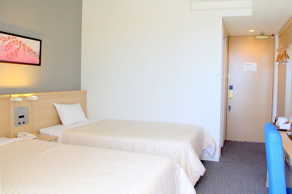 エコノミー ツインルーム 禁煙 客室1 | ホテル　ライジング サン 宮古島