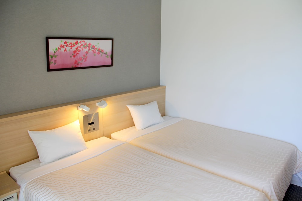 エコノミー ツインルーム 禁煙 客室3 | ホテル　ライジング サン 宮古島