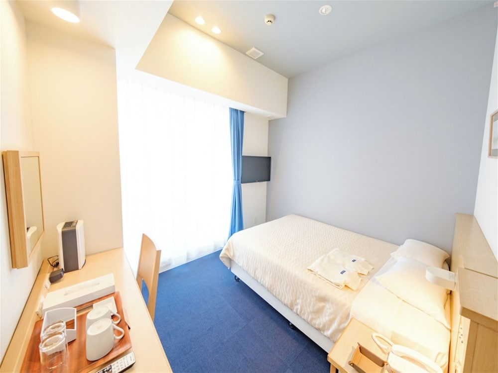 セミダブルルーム　禁煙 | ホテル　ライジング サン 宮古島