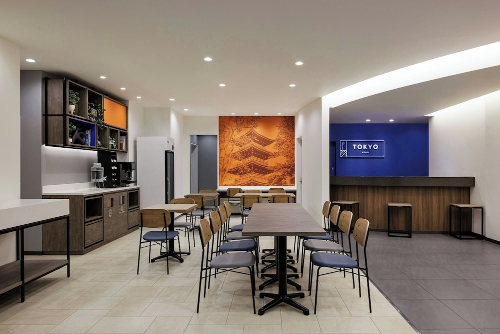 ロビー1 | Four Points Flex By Sheraton 東京上野