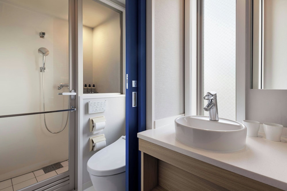 ルーム ダブルベッド 1 台 バスルーム0 | Four Points Flex By Sheraton 東京上野