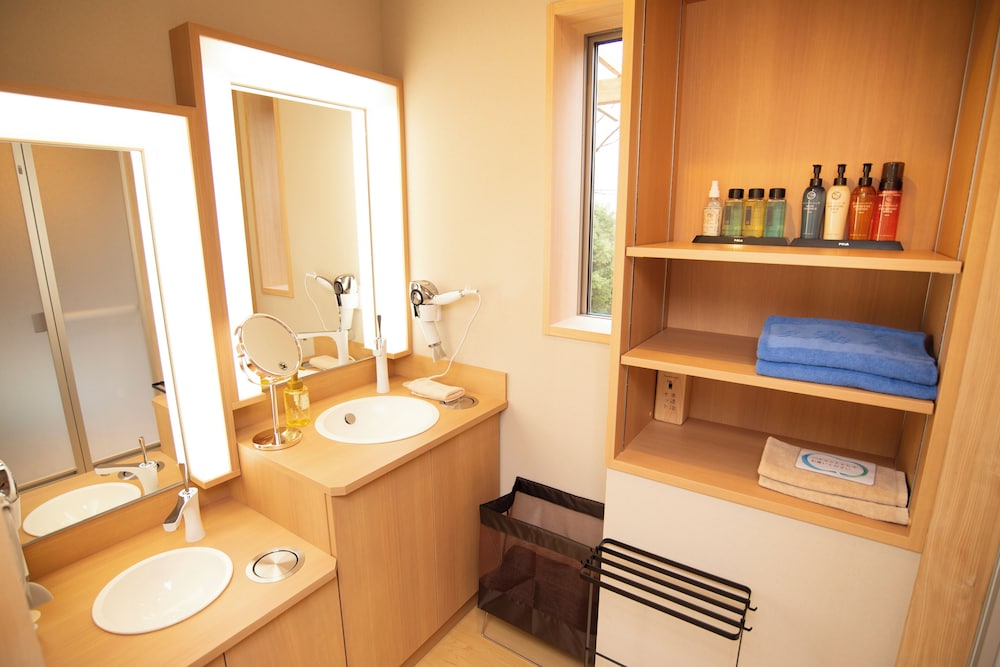 金泉露天風呂付ファミリースイートルーム　そら バスルーム5 | 神戸有馬温泉 元湯 龍泉閣