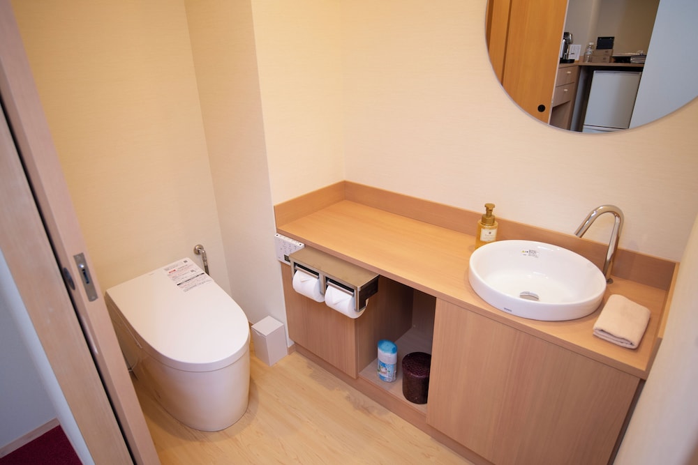 金泉露天風呂付ファミリースイートルーム　そら 客室7 | 神戸有馬温泉 元湯 龍泉閣