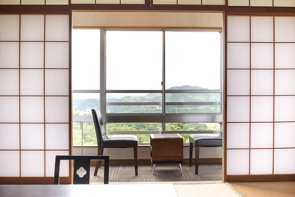 客室1 | 神戸有馬温泉 元湯 龍泉閣