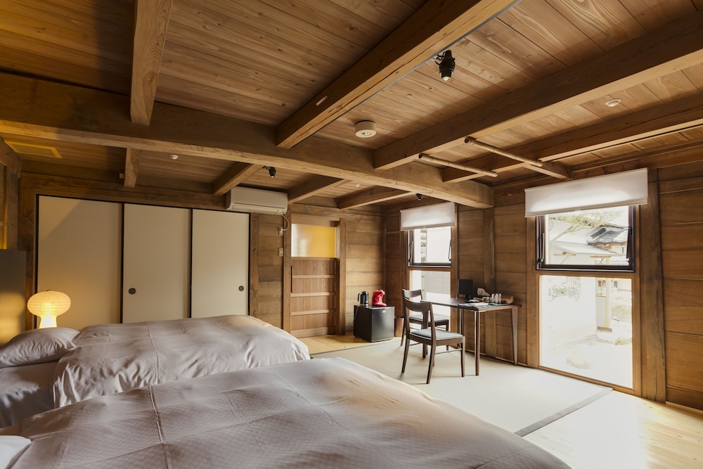 コンフォート ツインルーム 客室1 | 竹田城 城下町ホテル EN