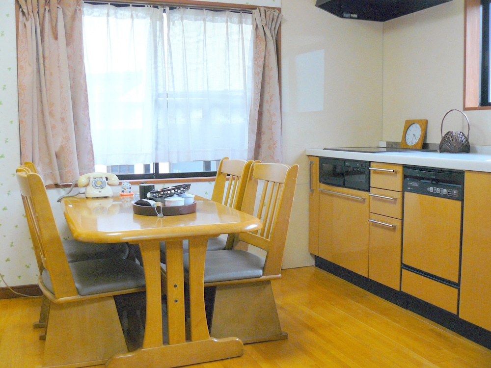 別館和洋室 客室1 | 旅館 山城屋