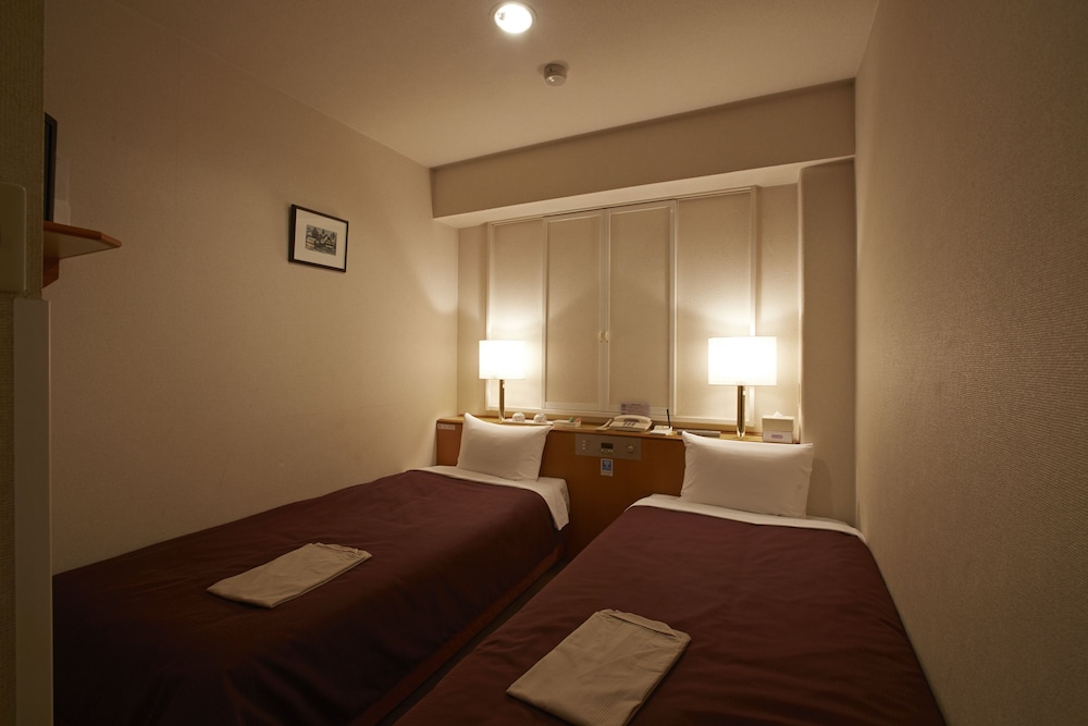 エコノミーツイン ルーム(禁煙) リビング エリア0 | カントリーホテル高山