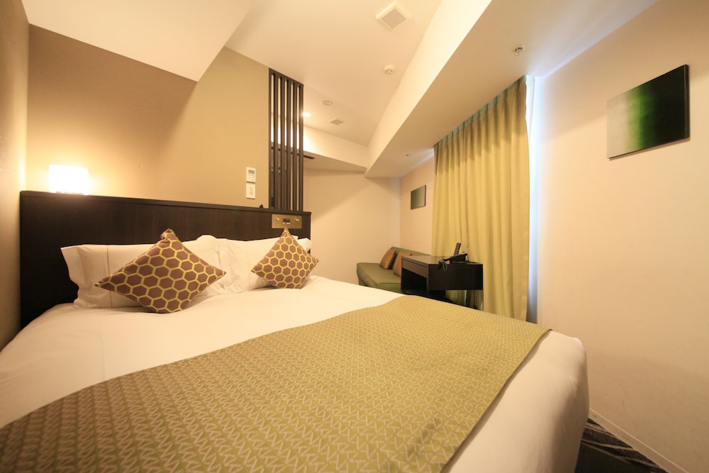 スーペリア クイーンルーム 禁煙 角部屋 (クイーンベッド1台) - Extrabed is from 3rd Adult | センチュリオンホテル池袋