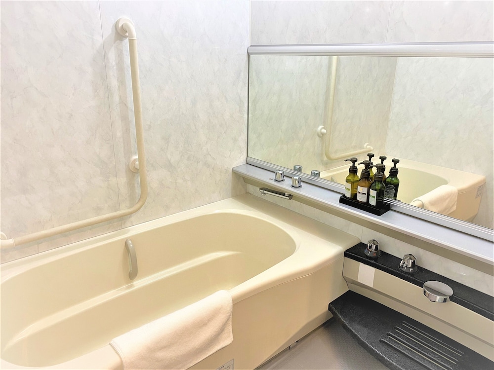 アクセシブルツイン(禁煙) バスルーム1 | ホテルマイステイズ舞浜