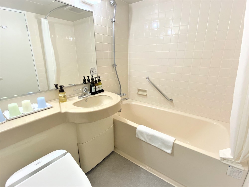 デラックストリプル（禁煙） バスルーム0 | ホテルマイステイズ舞浜