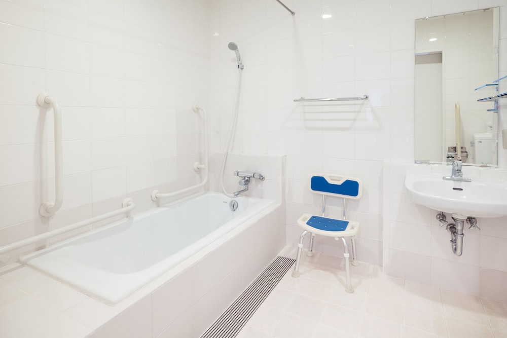 リニューアル アクセシブルクイーン エキストラベッド1台（禁煙） バスルーム0 | ホテルマイステイズ福岡天神南