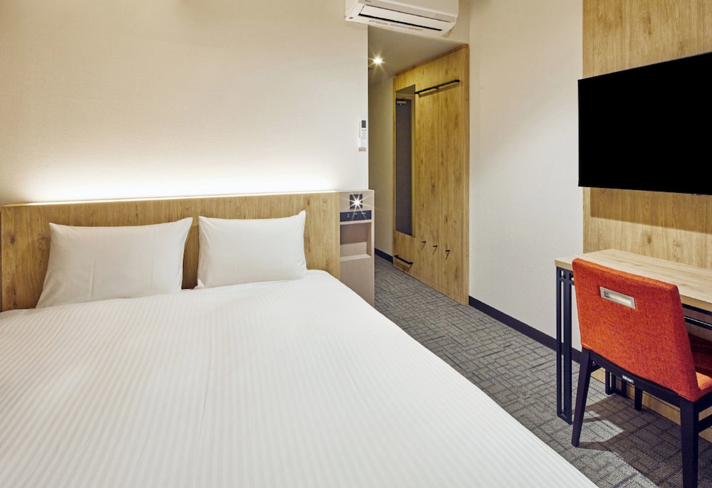 [禁煙] セミダブルルーム 客室1 | ホテル ルミエール 葛西