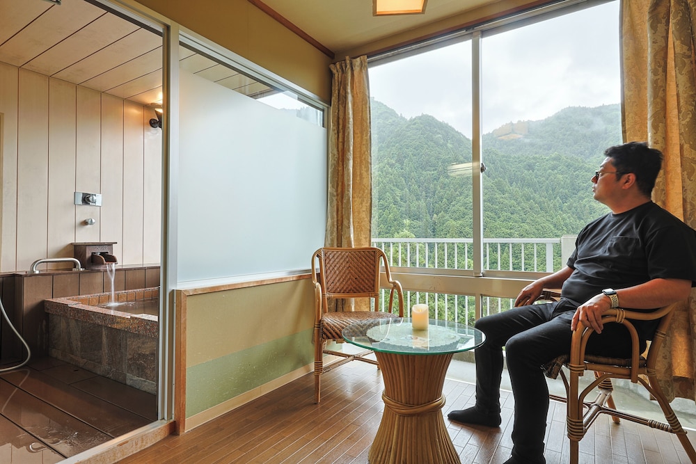 和風クワドラプルルーム 禁煙 バルコニーからの眺望0 | 火の谷温泉 美杉リゾート