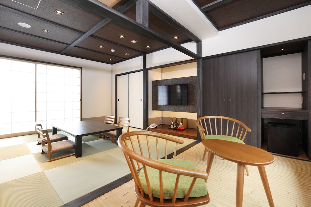 Japanese Style Room With Open-Air Bath (Room #301) : 2 meals (No Child Allowed, Check in until 7pm) 客室1 | 和鹿彩 別邸