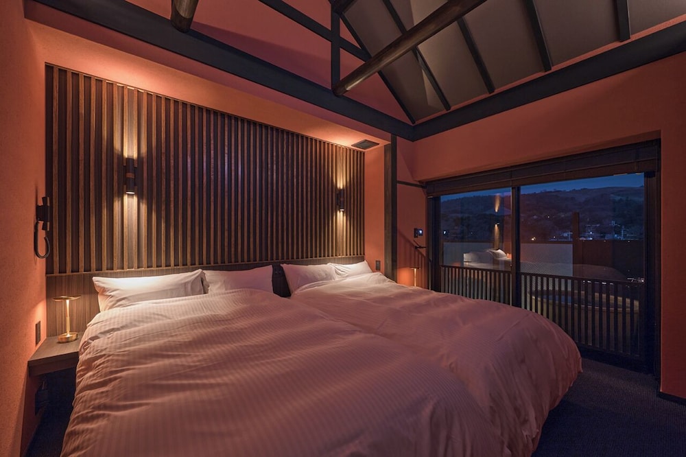 Japanese Style Room With Open-Air Bath (Room #403) : 2 meals (No Child Allowed, Check in until 7pm) 客室4 | 和鹿彩 別邸