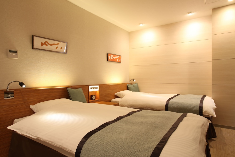 客室1 | マイホテル竜宮