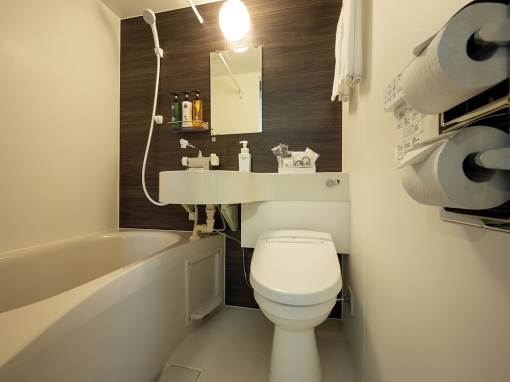 セミダブルルーム 喫煙可 バスルーム2 | アパホテル〈前橋駅北〉