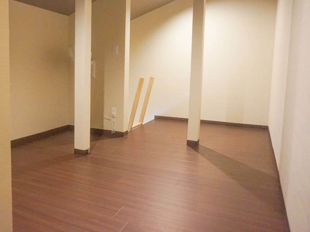 [洋モダンJrスイート・ロフト付]客室専用露天風呂 リビング エリア0 | リブマックスリゾート伊豆下田