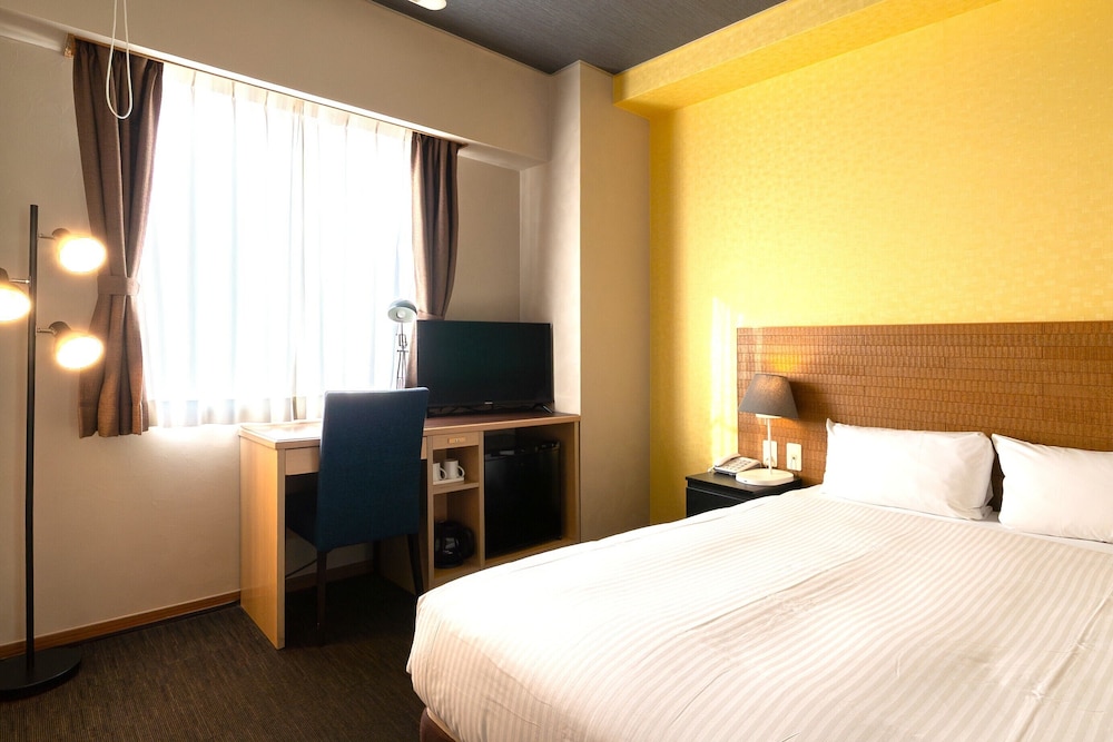 ダブルルーム 禁煙 客室1 | スマイルホテル宮古島