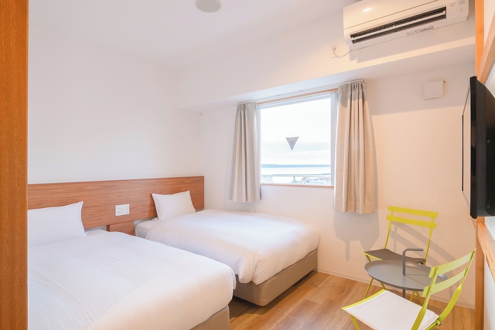 ツインルームA 禁煙 | スマイルホテル宮古島