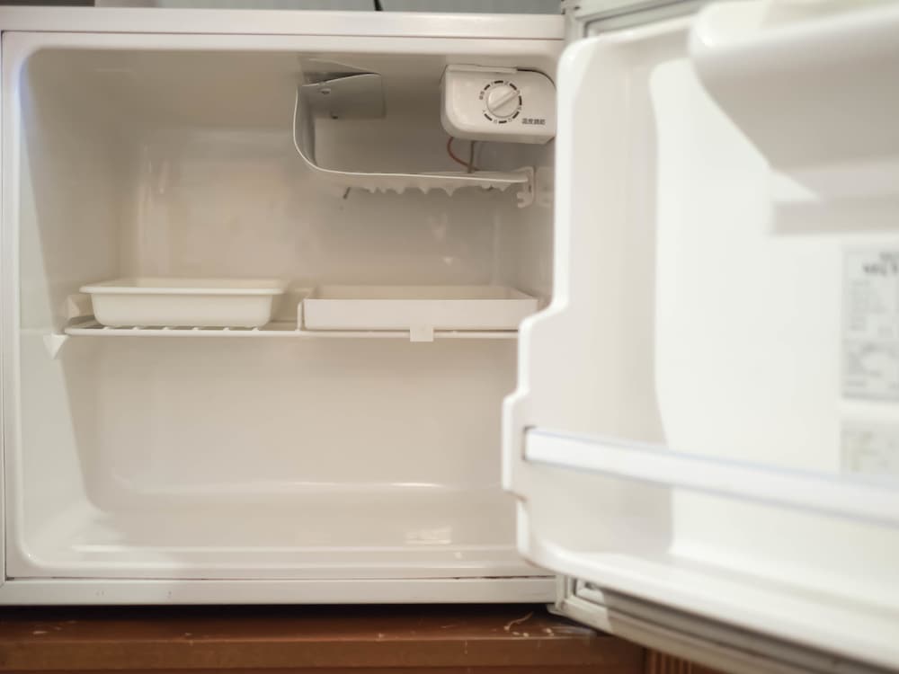 和室 小型冷蔵庫0 | ホテル松の薫一関