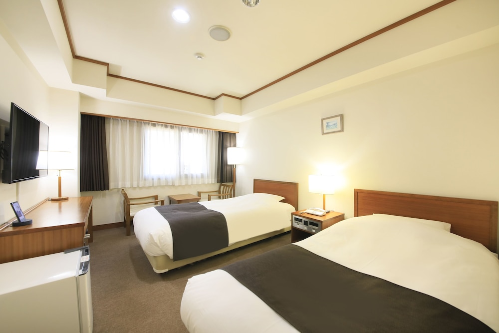 スタンダード ツインルーム シングルベッド 2 台 禁煙 | メイプルイン幕張