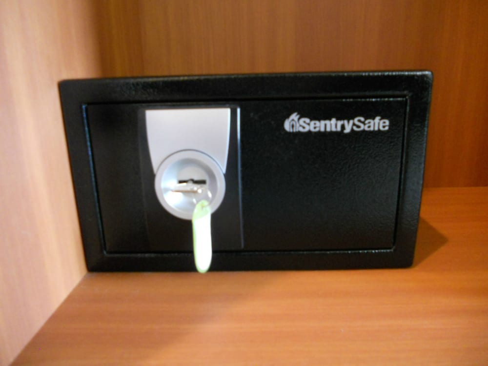 ダブルルーム セーフティボックス0 | 日光ステーションホテルクラシック