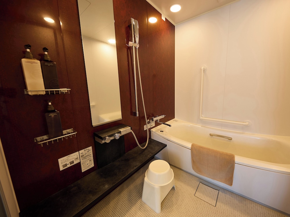 スイートルーム バスルーム1 | 日光ステーションホテルクラシック