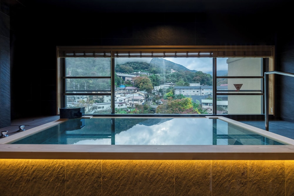 特別フロア- IKOI 憩 - [大観] 川側 温泉内風呂付特別室和洋室 客室2 | ホテル河鹿荘