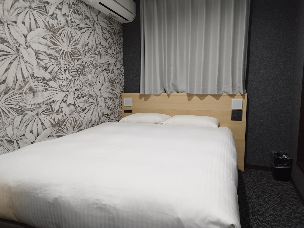 スタンダードダブル【リノベーション】 禁煙 客室5 | 新今宮ホテル