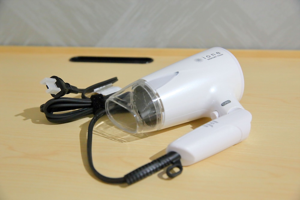 セミダブルルーム【リノベーション】 共用バスルーム 禁煙 客室1 | 新今宮ホテル