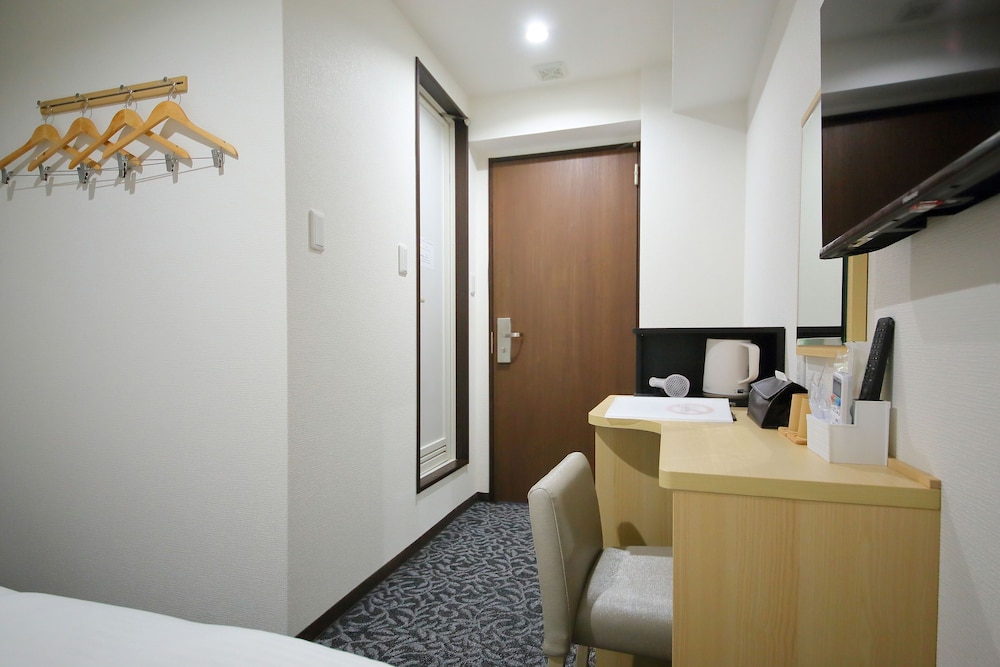 セミダブルルーム【リノベーション】 禁煙 客室4 | 新今宮ホテル