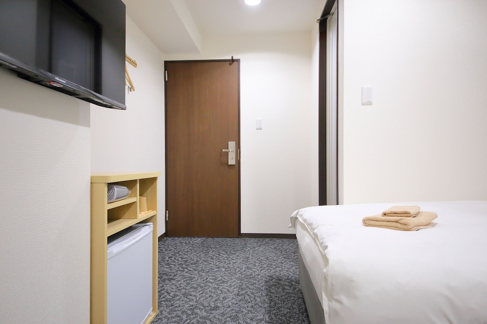 スタンダード ツインルーム 禁煙 (Renovated) 客室4 | 新今宮ホテル