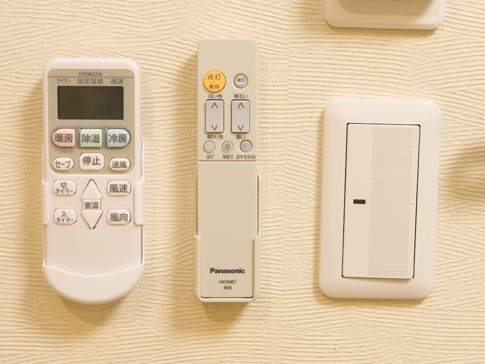 ロングタイプダブルルーム 禁煙 別館 (LCH 2nd) 客室5 | KARIYUSHI LCH.Izumizaki 県庁前