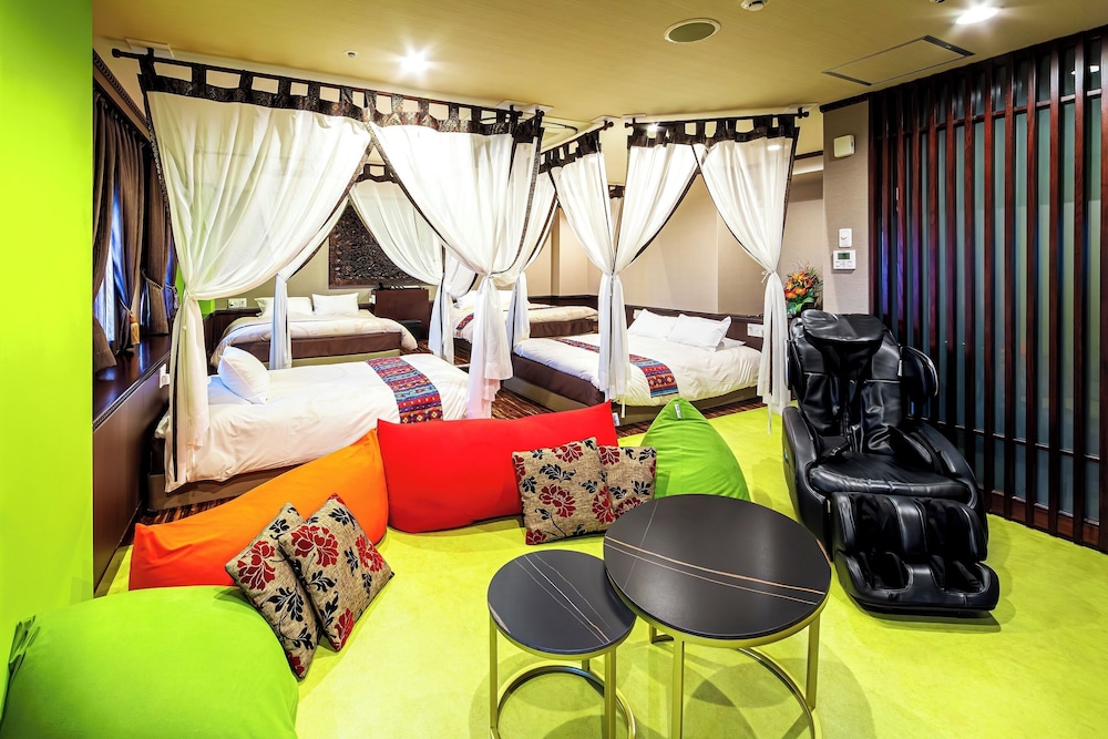 エグゼクティブ ルーム 4 ベッドルーム 禁煙 (お酒飲み放題、軽食無料) | アンダの森 大阪天王寺タワー