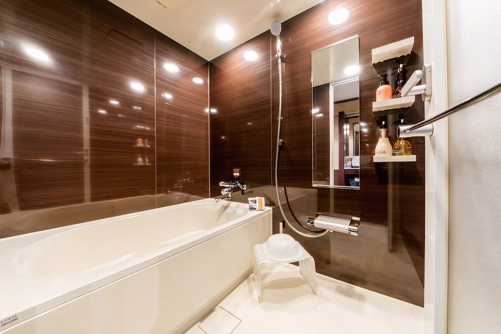 エコノミー クイーンルーム 禁煙 (お酒飲み放題、軽食無料) バスルーム0 | アンダの森 大阪天王寺タワー