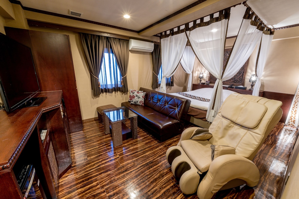 デラックス キングルーム 禁煙 (お酒飲み放題、軽食無料) | アンダの森 大阪天王寺タワー