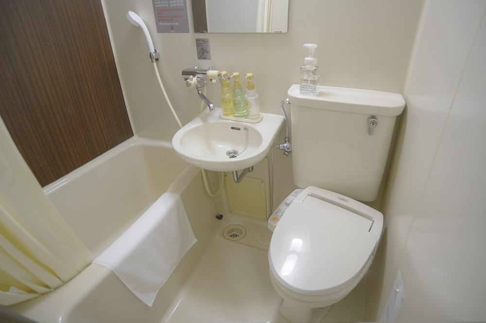 セミダブルルーム 禁煙 [1名利用、2名利用同額] バスルーム0 | ホテルリリーフ札幌すすきの