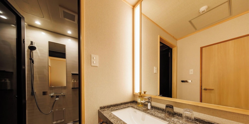 デラックス ダブルルーム 禁煙 ガーデンビュー バスルーム0 | 鬼怒川グランドホテル 夢の季