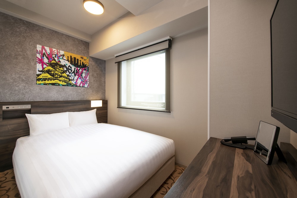 スーペリア ダブルルーム ダブルベッド 1 台 (12sqm) | ジャストスリープ 大阪心斎橋