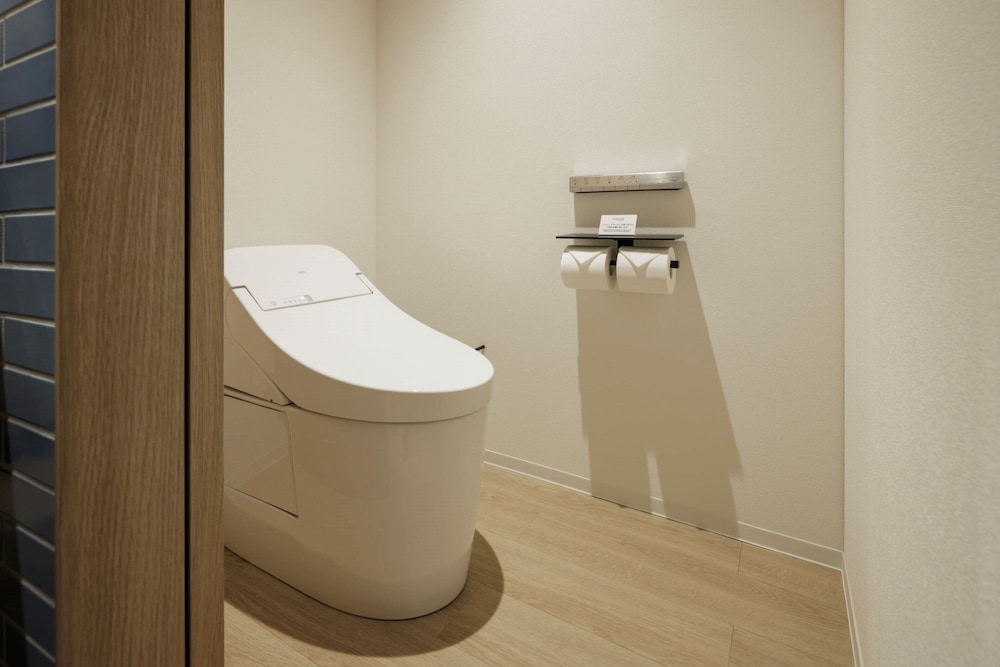 スタンダード ルーム キングベッド 1 台 禁煙 バスルーム1 | フェアフィールド・バイ・マリオット・広島世羅