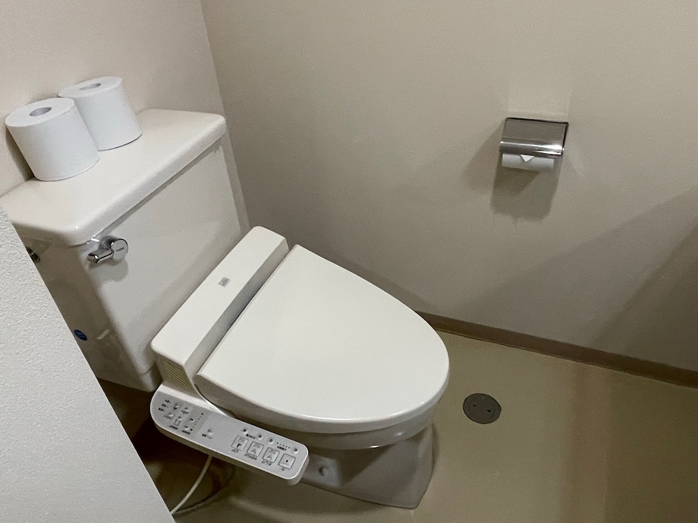 ベーシック ツインルーム 喫煙可 客室5 | 厚沢部うずら温泉 四季の宿