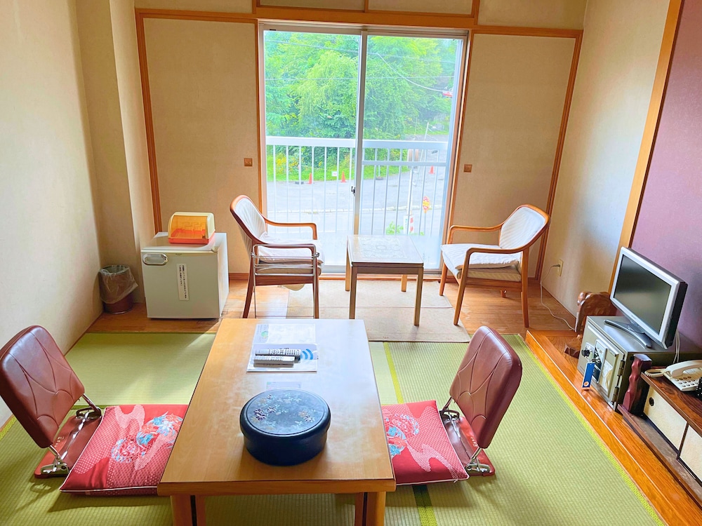 カジュアル和室3名 客室3 | 高砂温泉
