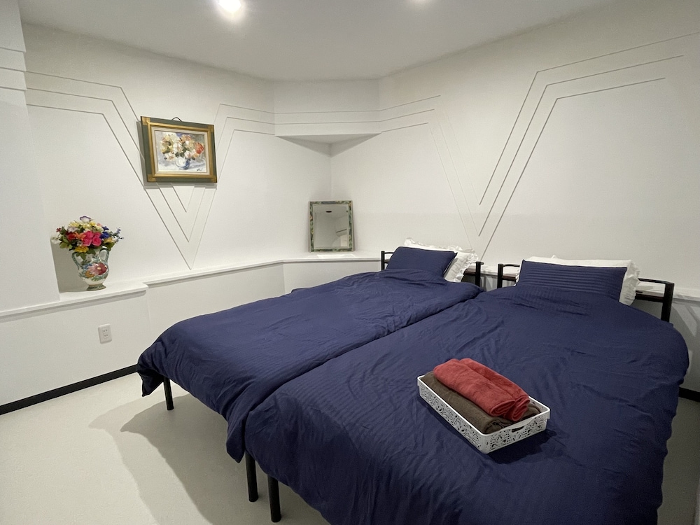 ベーシック ルーム | Zenibako House 2F