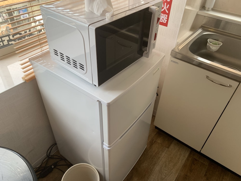 ベーシック ルーム 電子レンジ1 | Zenibako House 3F-RoomC