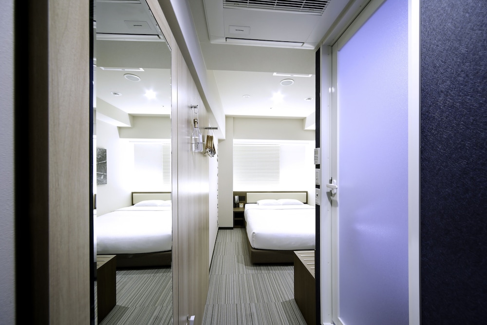 スタンダード ダブルルーム 客室3 | トラベロッジ京都四条河原町