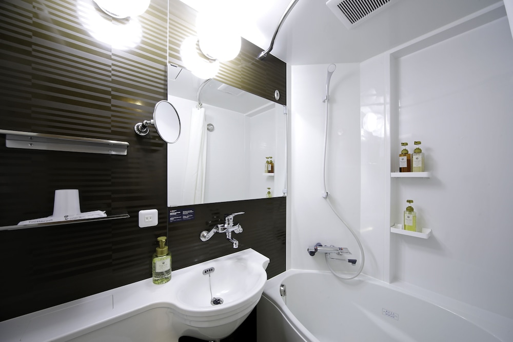 スタンダード ダブルルーム バスルーム0 | トラベロッジ京都四条河原町