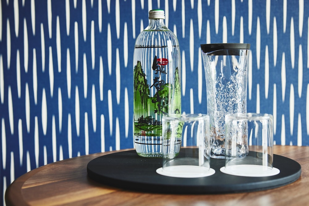 スタンダード ルーム キングベッド 1 台 客室の設備とサービス1 | voco 大阪セントラル by IHG